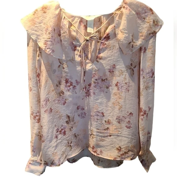 H & M Long Sleeve Pink Floral Blouse Size Small - Picture 2 of 9